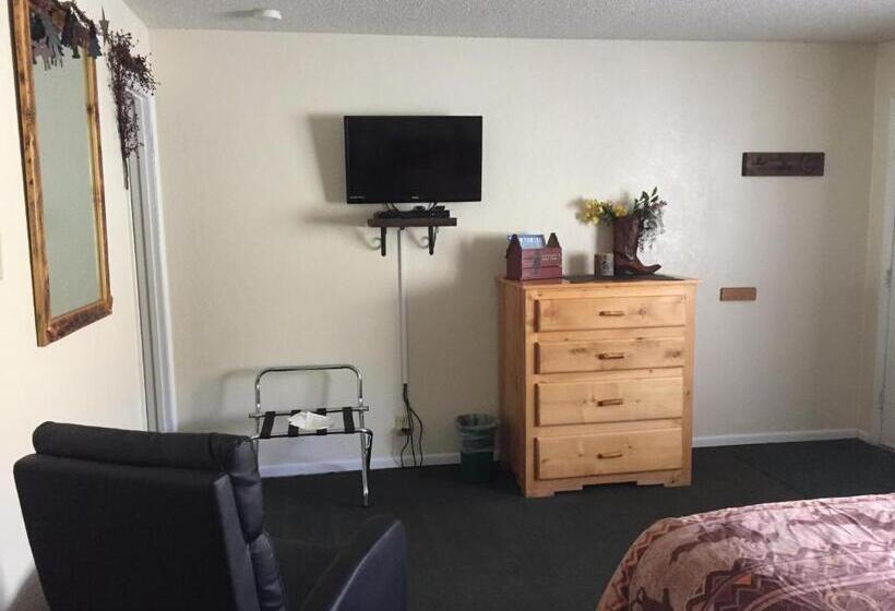 اتاق استاندارد با تخت بزرگ, Rocky Mountain Lodge