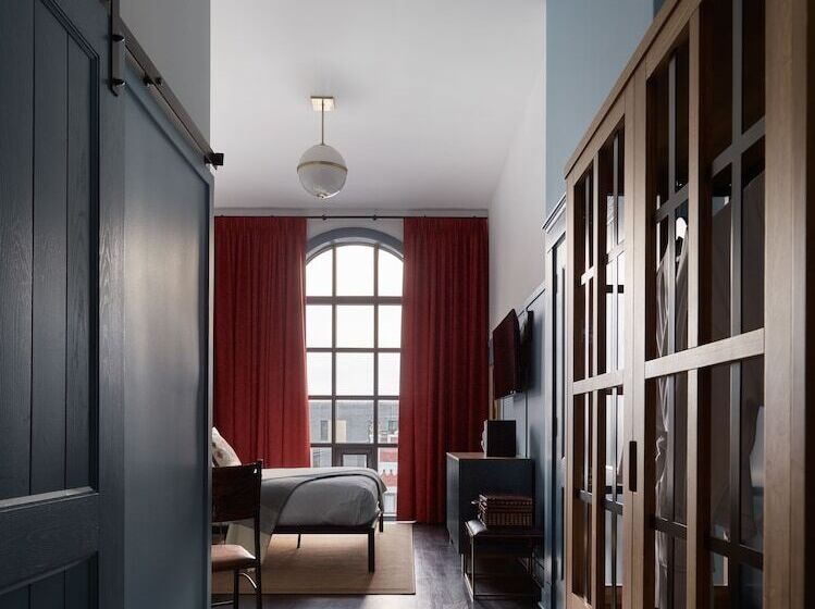اتاق لوکس, The Chicago Hotel Collection Wrigleyville