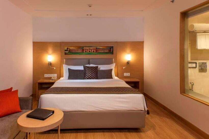 اتاق لوکس, Lemon Tree Hotel Lucknow