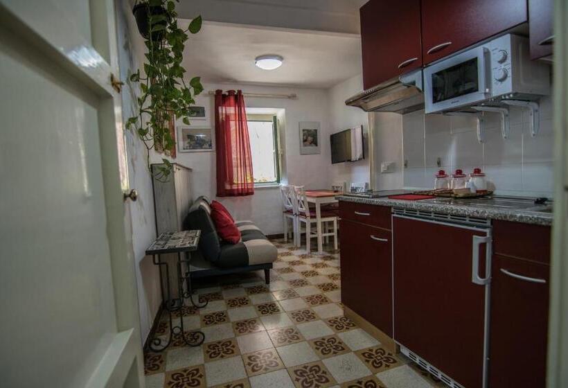 اتاق استاندارد با بالکن, Vivere La Ciambra