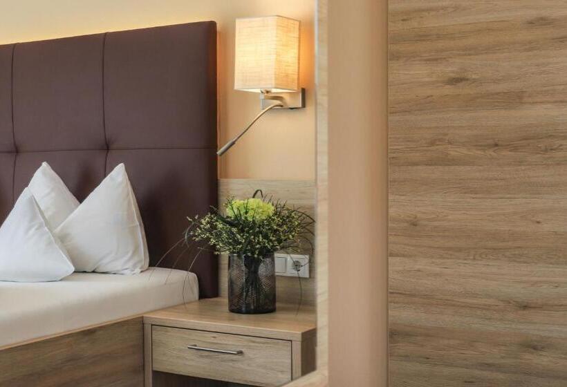 اتاق استاندارد یک نفره, Lingers Suites & Residence