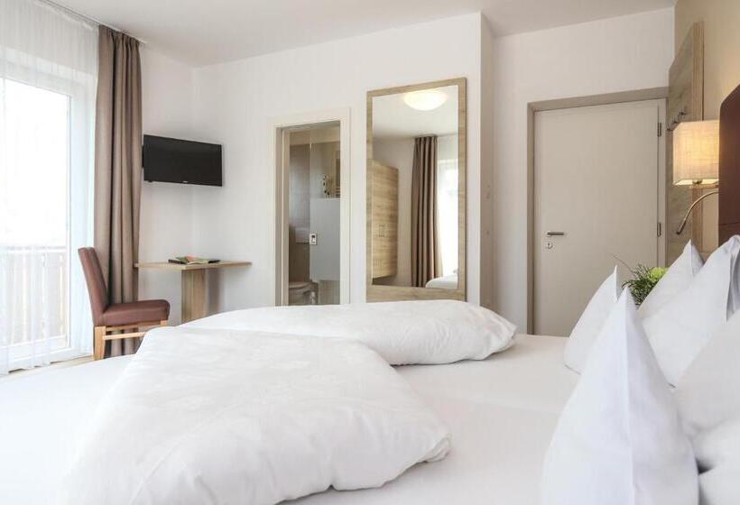اتاق استاندارد با بالکن, Lingers Suites & Residence