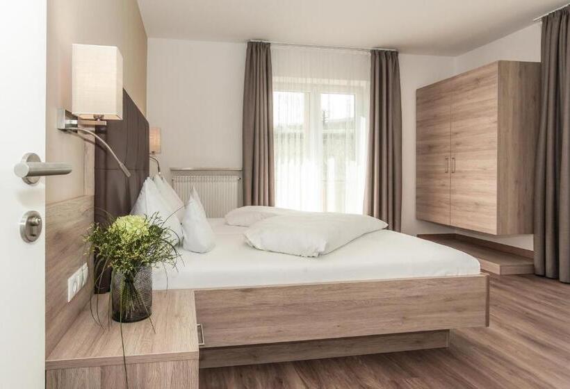 اتاق استاندارد با بالکن, Lingers Suites & Residence
