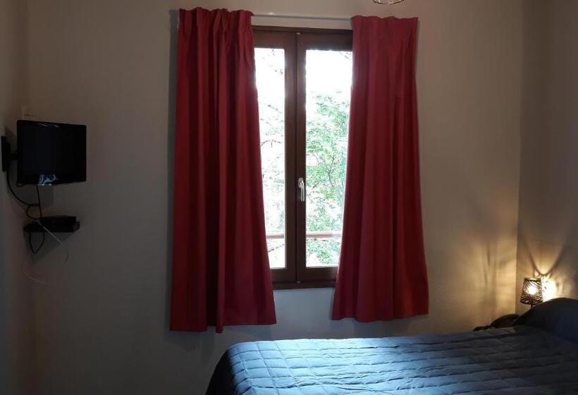اتاق سوپریور با تخت بزرگ, Le Relais De Boralde