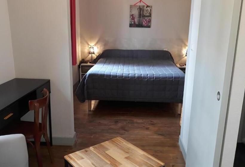اتاق سوپریور با تخت بزرگ, Le Relais De Boralde