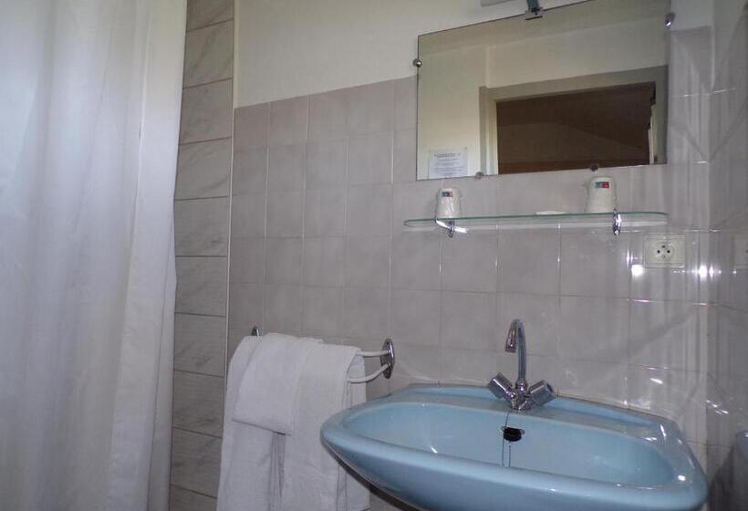 اتاق استاندارد, Le Relais De Boralde
