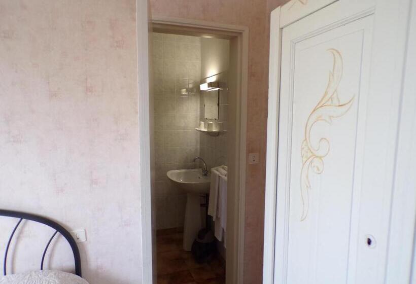 اتاق استاندارد, Le Relais De Boralde