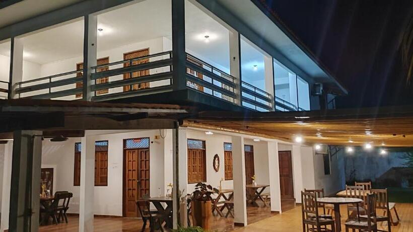 اتاق استاندارد سه نفره, Pousada Sunshine   Praia Do Patacho   Rota Milagres