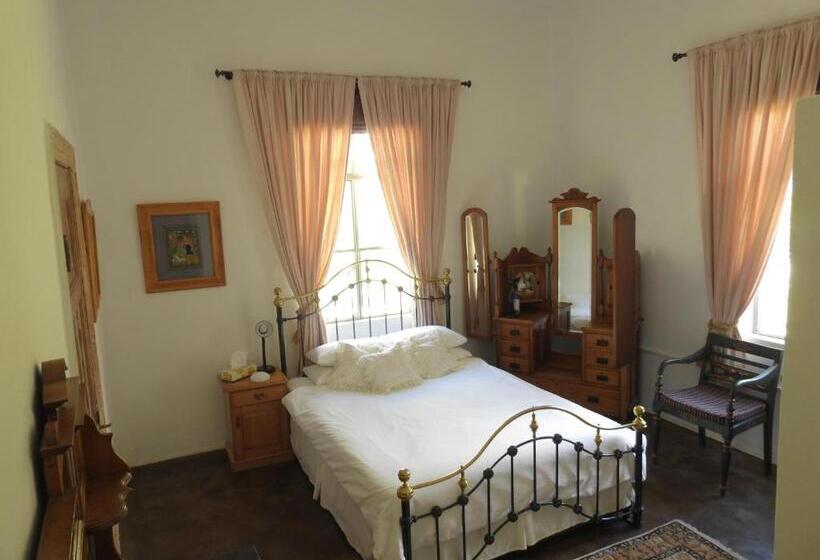 اتاق استاندارد با چشم‌انداز باغ, Hh 820 Accomodation