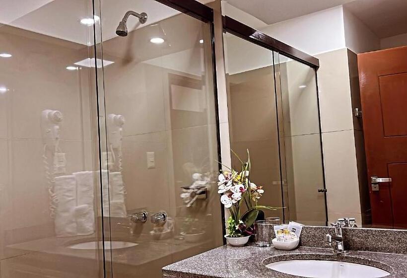 استودیوی استاندارد, Pacifico Apart