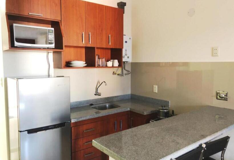 استودیوی استاندارد, Pacifico Apart