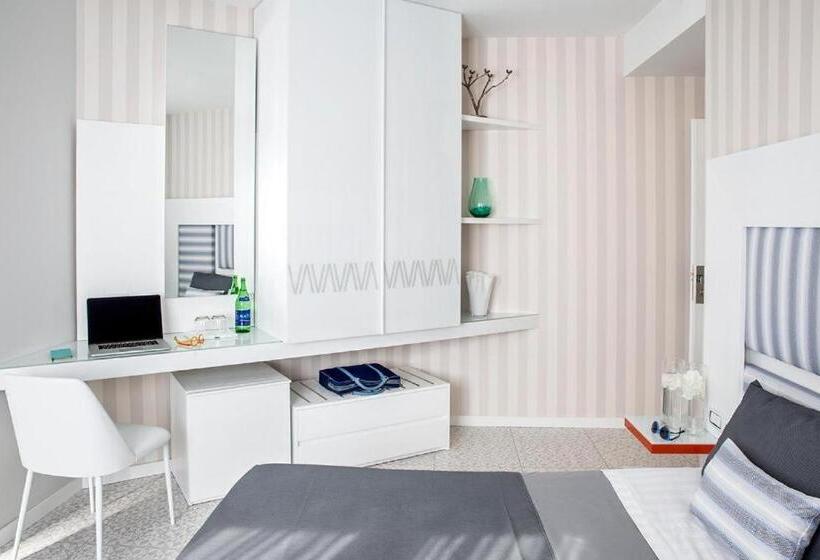 اتاق استاندارد با چشم‌انداز دریا, Villa Aragonese Rooms