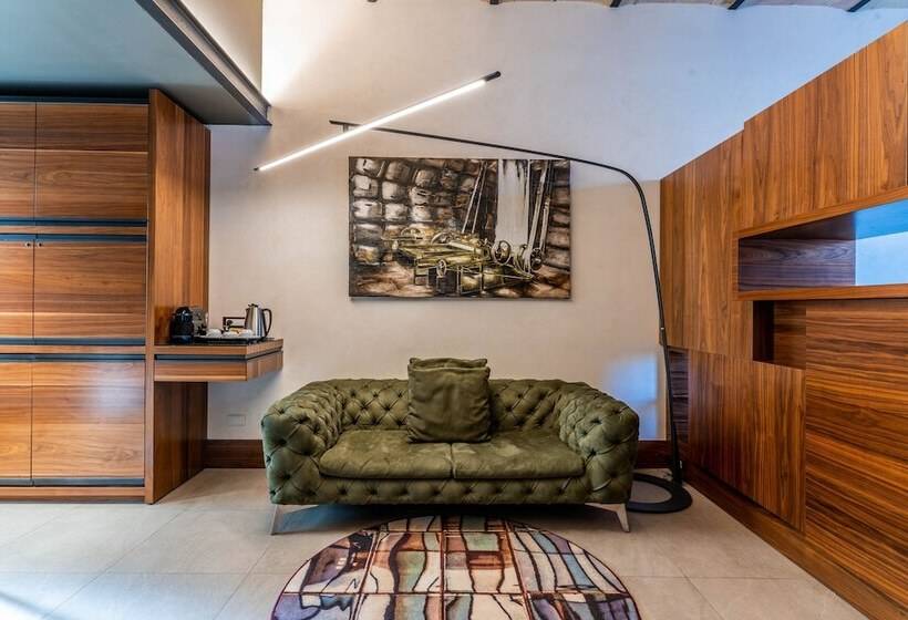 سوییت جونیور, Gasometer Urban Suites