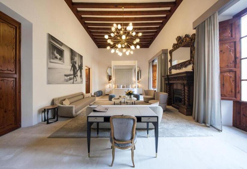 سوییت لوکس, Palacio Can Marques