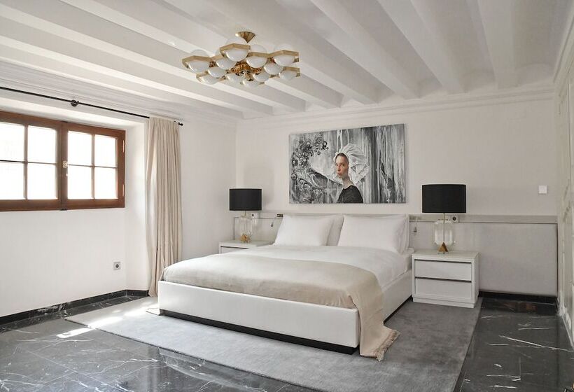 سوییت جونیور لوکس, Palacio Can Marques