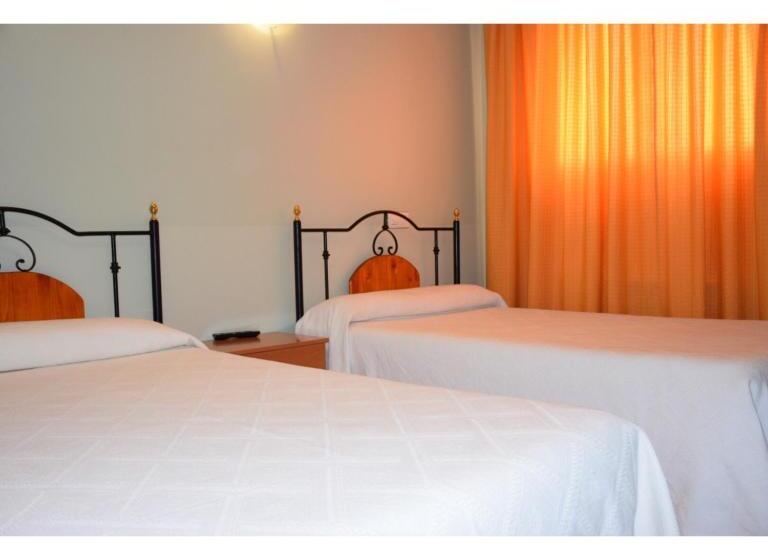 اتاق استاندارد, Hostal Infante Peñafiel