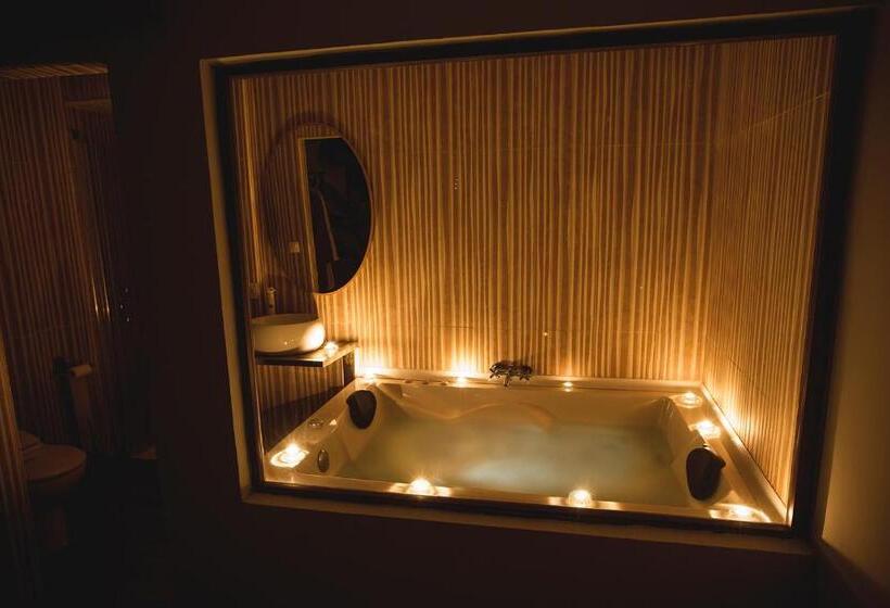اتاق استاندارد با وان آب گرم, Junior Suites Con Jacuzzi