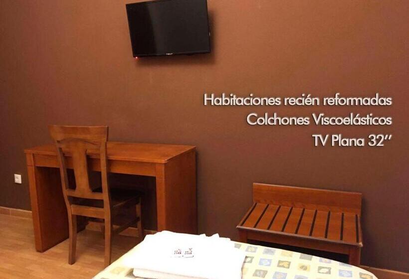 اتاق سوپریور یک تخته, Hostal La Zarza