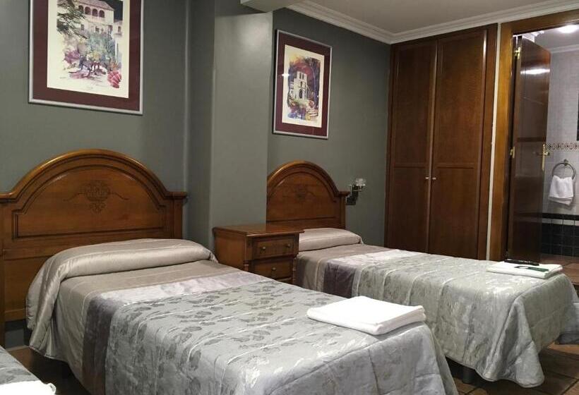 اتاق راحتی سه تخته, Pension La Redonda