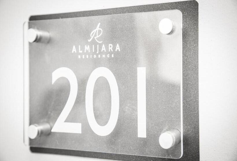 اتاق لوکس با بالکن, Almijara Residence