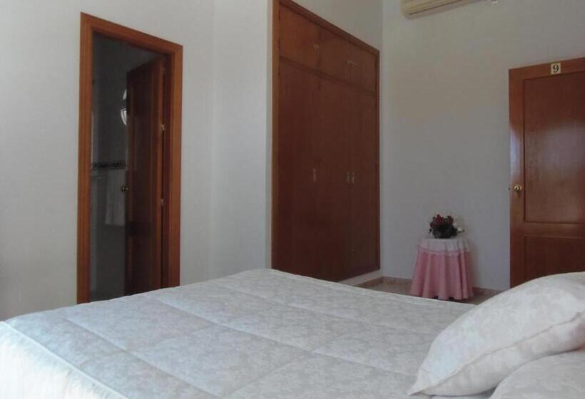 اتاق استاندارد یک نفره, Hostal La Parada