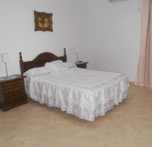 اتاق خانوادگی, Hostal La Parada