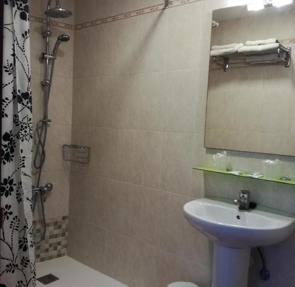 اتاق استاندارد, Hostal Castilla