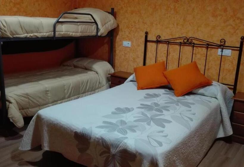 اتاق خانوادگی, Hostal La Aldaba