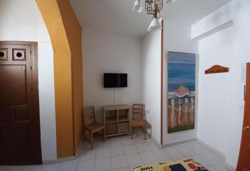 اتاق استاندارد, Hostal Manolo