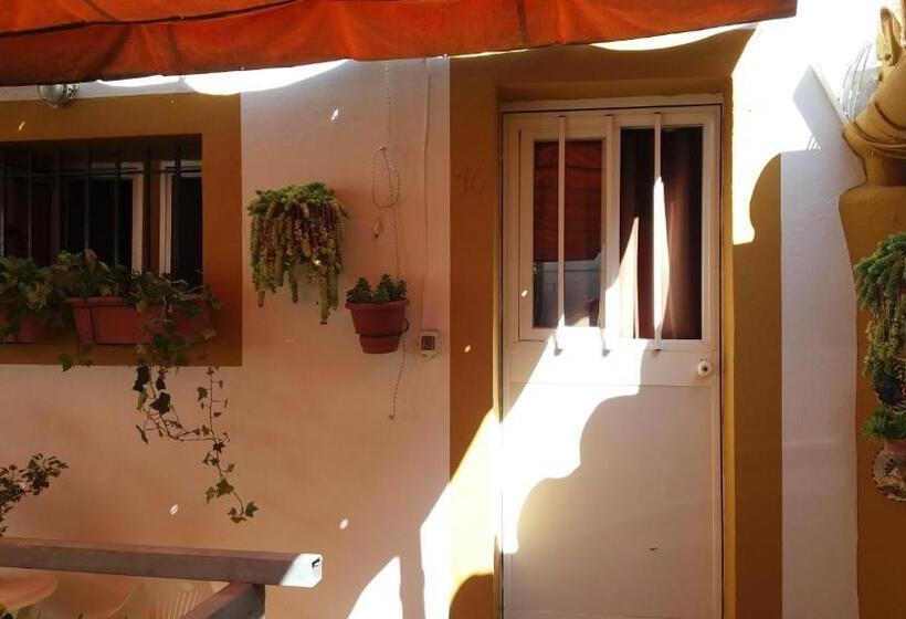 اتاق استاندارد با چشم‌انداز, Hostal Manolo