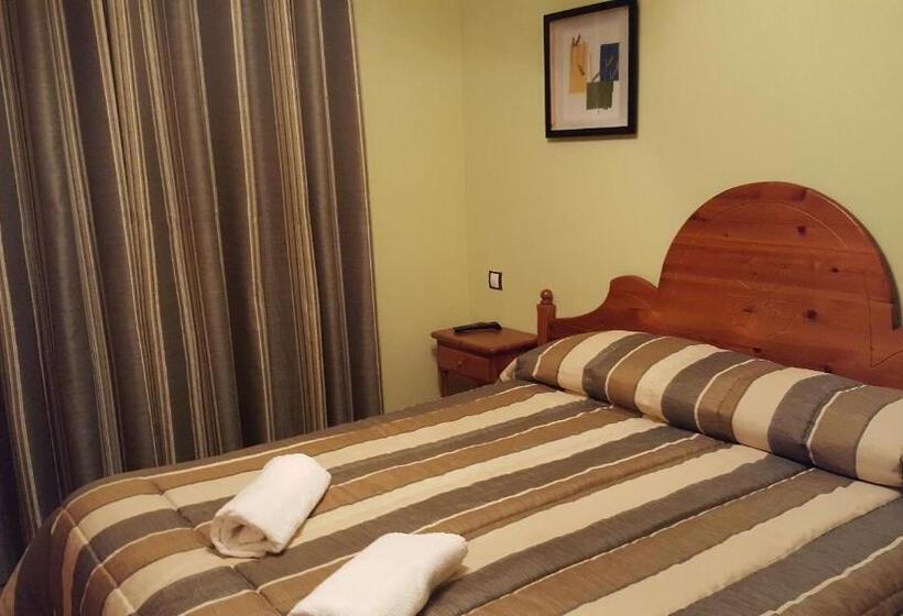 اتاق استاندارد, Hostal Maury
