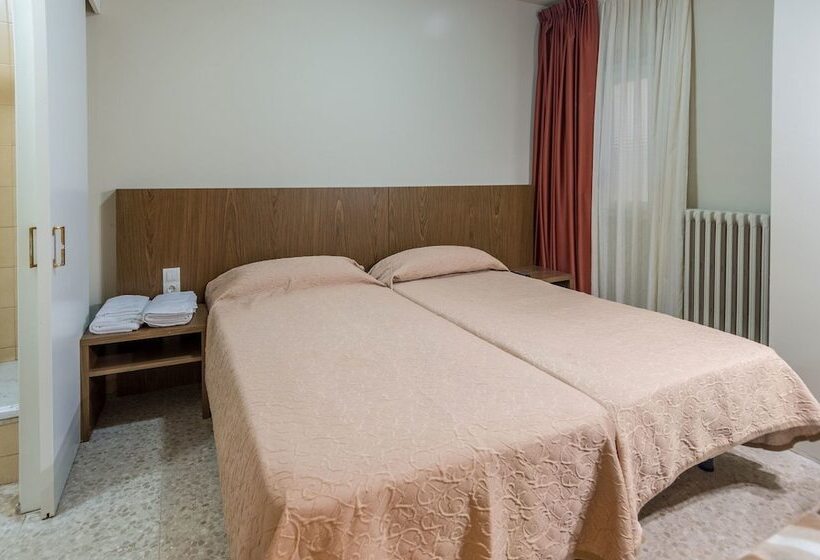 اتاق استاندارد با سرویس بهداشتی مشترک, Hostal Sant Miquel