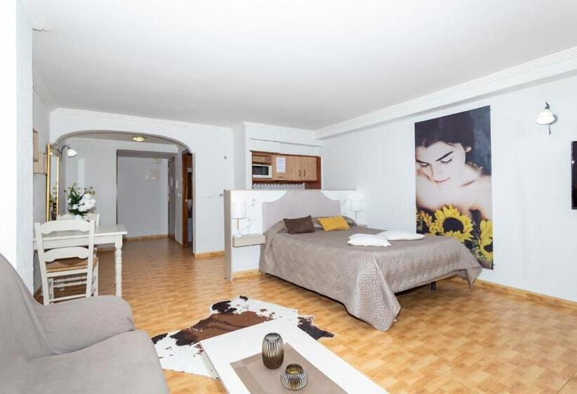 스탠다드 스튜디오 측면 바다 전망, Unique Hotel Apartments