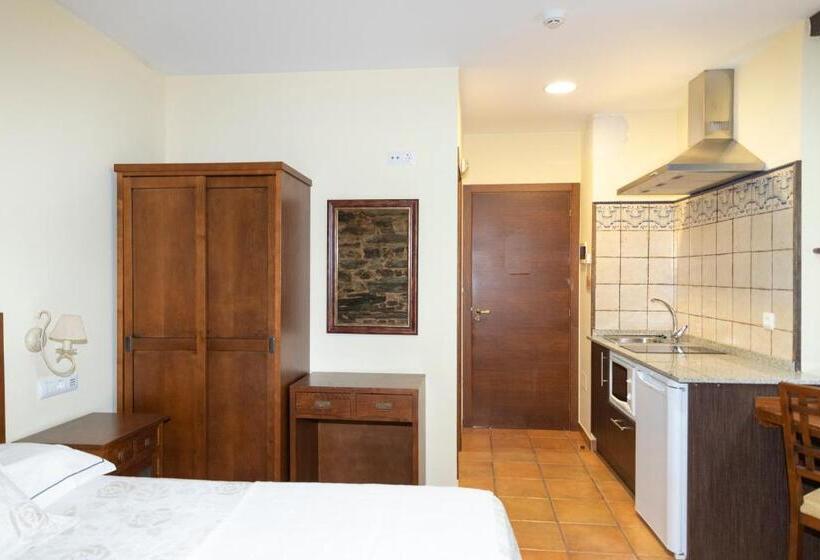 استودیوی استاندارد, Apartamentos Turisticos A Estacion