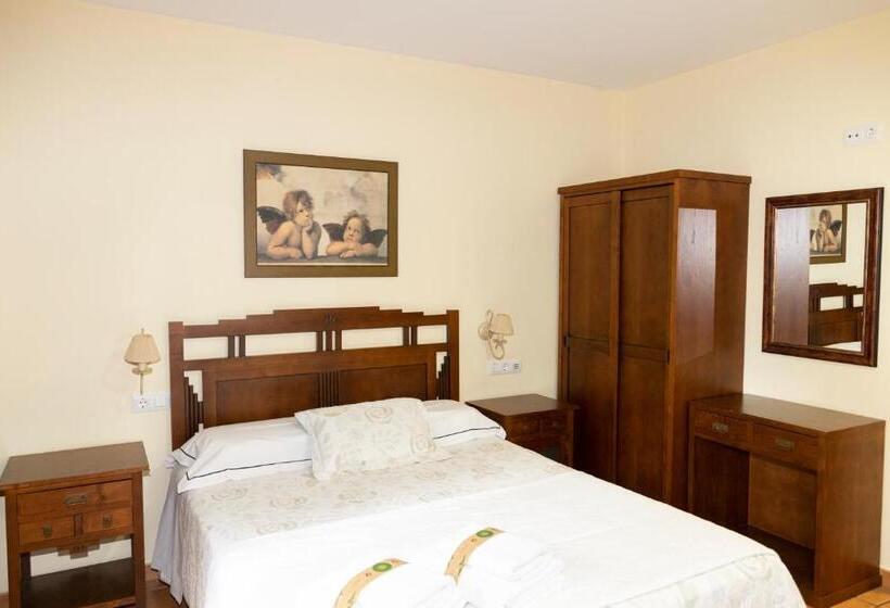 استودیوی استاندارد, Apartamentos Turisticos A Estacion