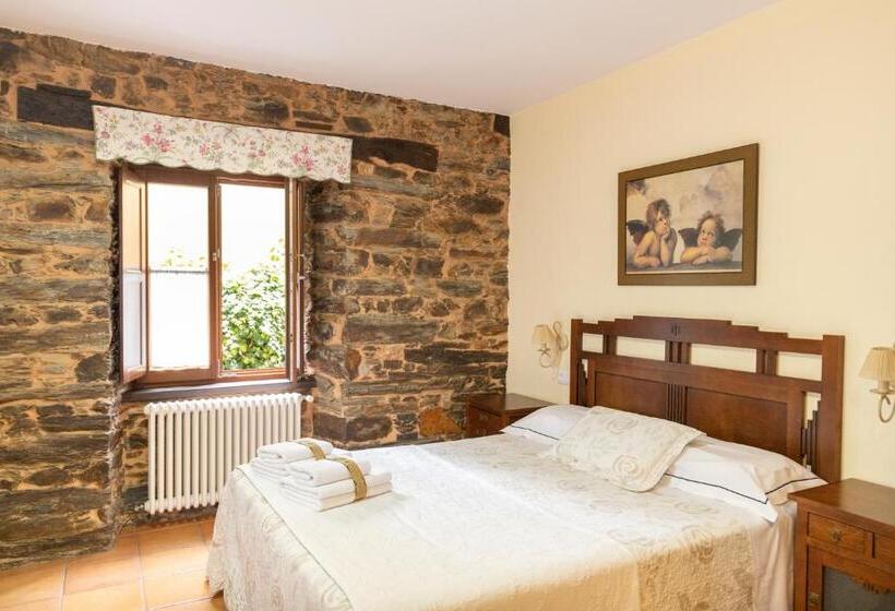 استودیوی استاندارد, Apartamentos Turisticos A Estacion