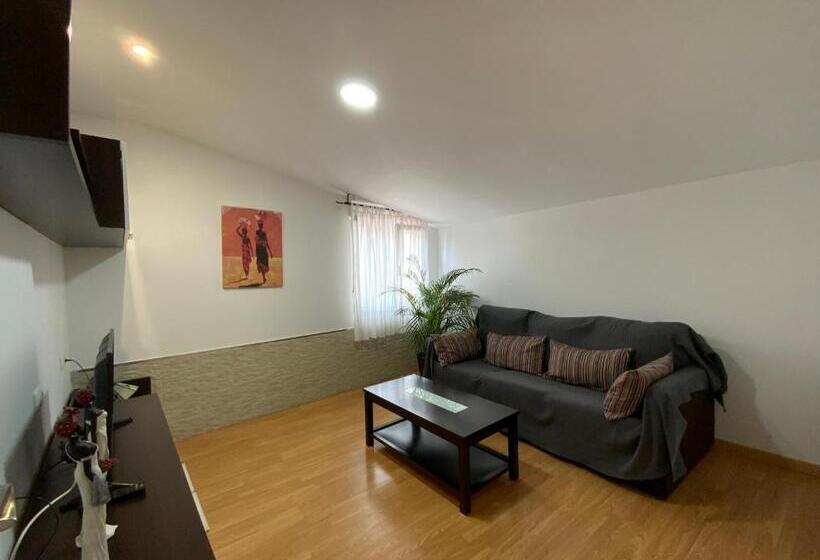 استودیوی استاندارد, Pensión Beiramar