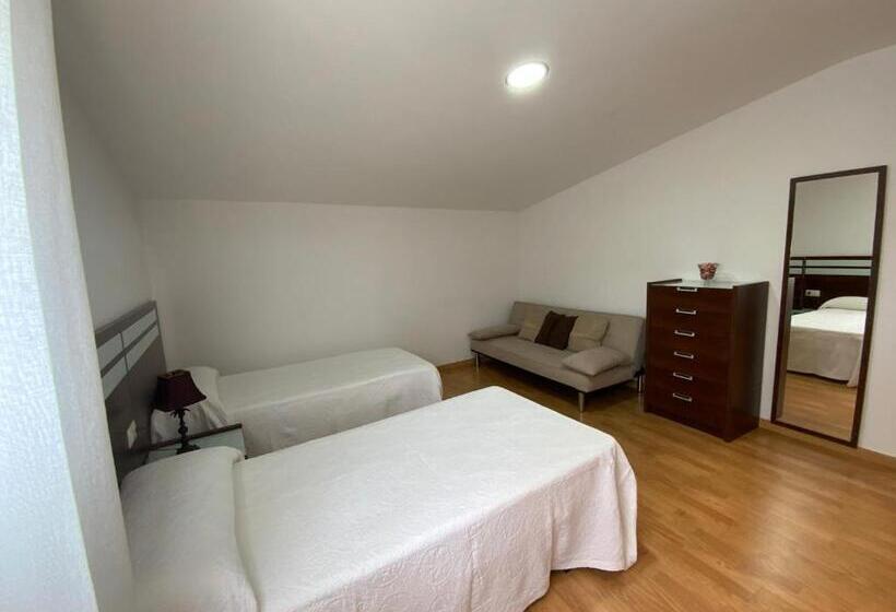 استودیوی استاندارد, Pensión Beiramar