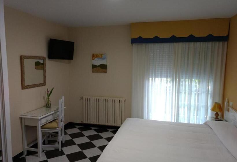اتاق استاندارد با تراس, Casa Mariñan