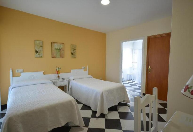 اتاق استاندارد با تراس, Casa Mariñan