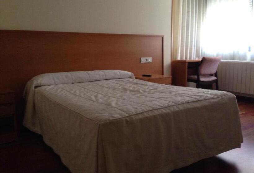 اتاق استاندارد, Hostal El Poligono