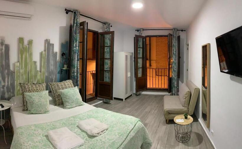 اتاق استاندارد, Viviendas La Placita Centro