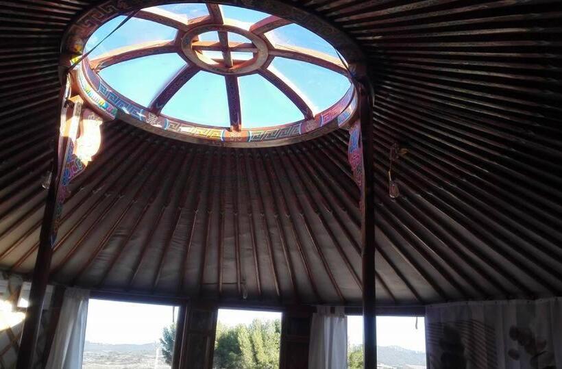 سوییت لوکس, Campo De Reyes