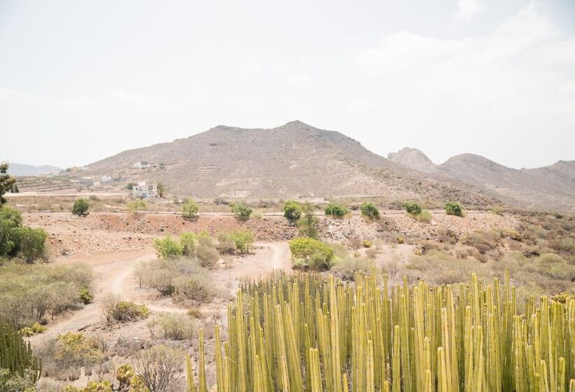 اتاق استاندارد سه تخته با سرویس بهداشتی مشترک, El Cerro De La Luna