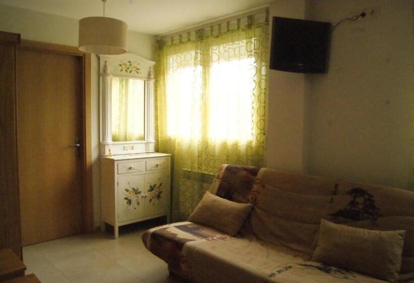 اتاق استاندارد, Hostal Peñacárdena
