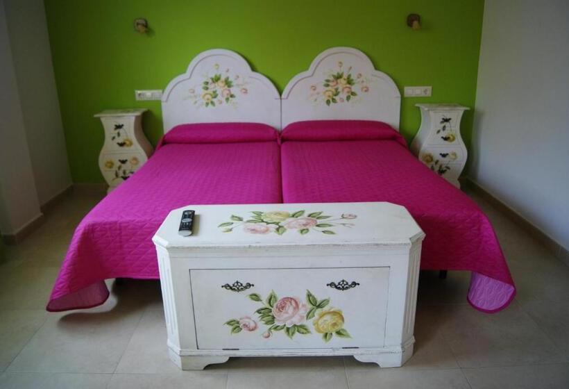 اتاق استاندارد, Hostal Peñacárdena