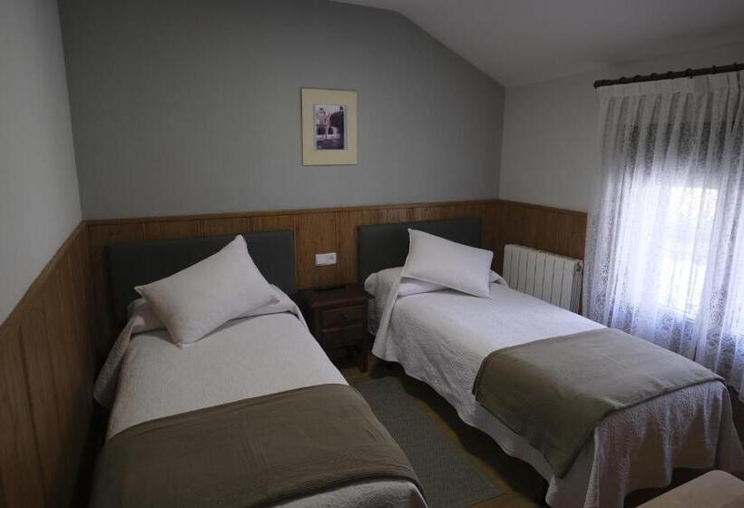 اتاق استاندارد, Hostal Restaurante Goya
