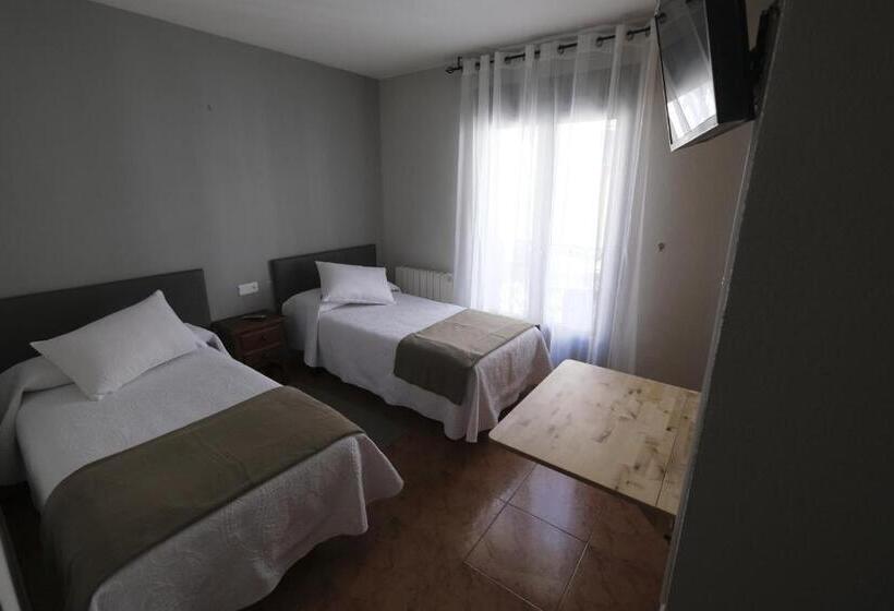 اتاق استاندارد, Hostal Restaurante Goya