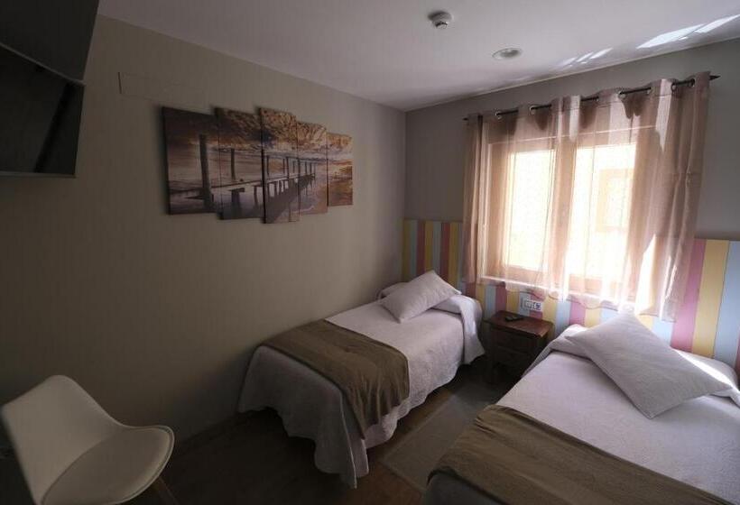 اتاق استاندارد, Hostal Restaurante Goya