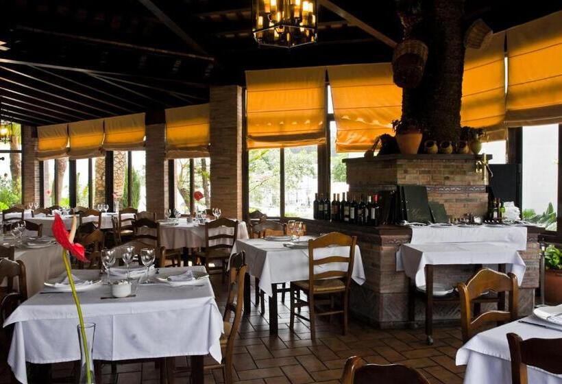 اتاق استاندارد, Restaurante El Duque